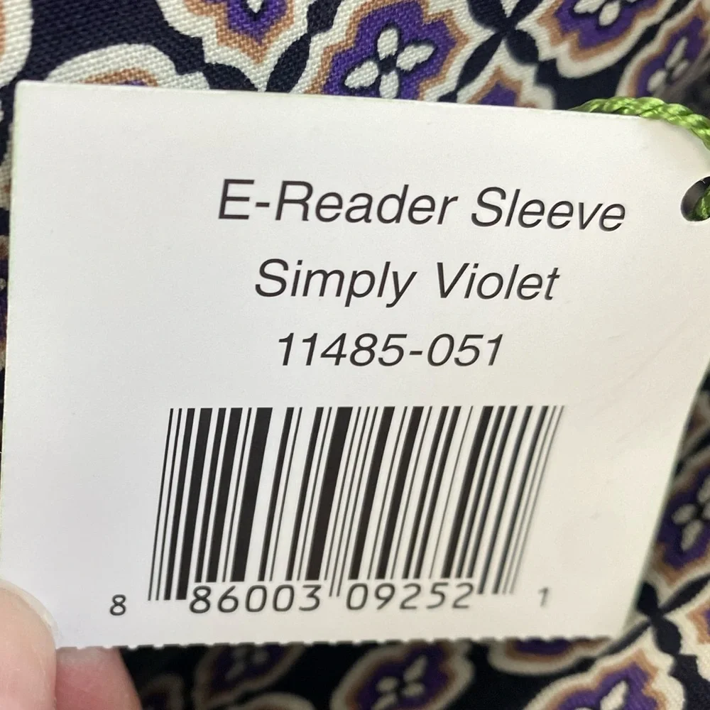 Vera Bradley Zip-around E Reader Case - Simply Violet